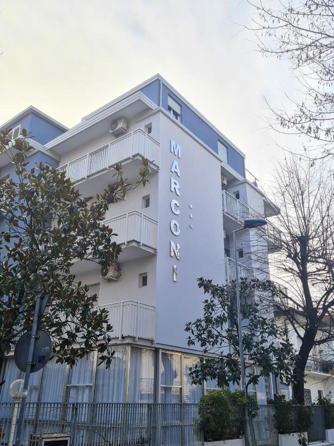 Hotel Marconi Miramare Rimini Zewnętrze zdjęcie