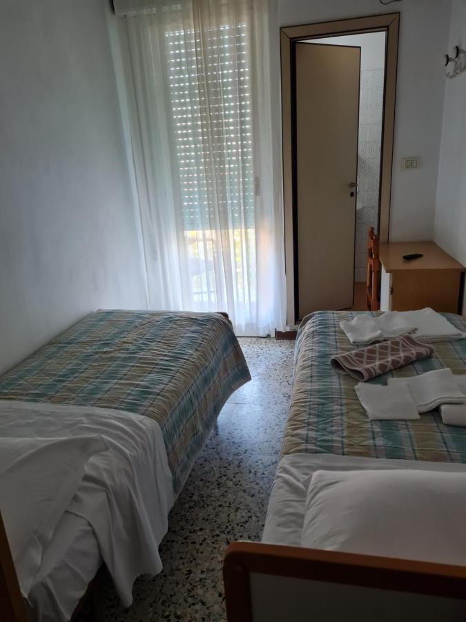 Hotel Marconi Miramare Rimini Zewnętrze zdjęcie