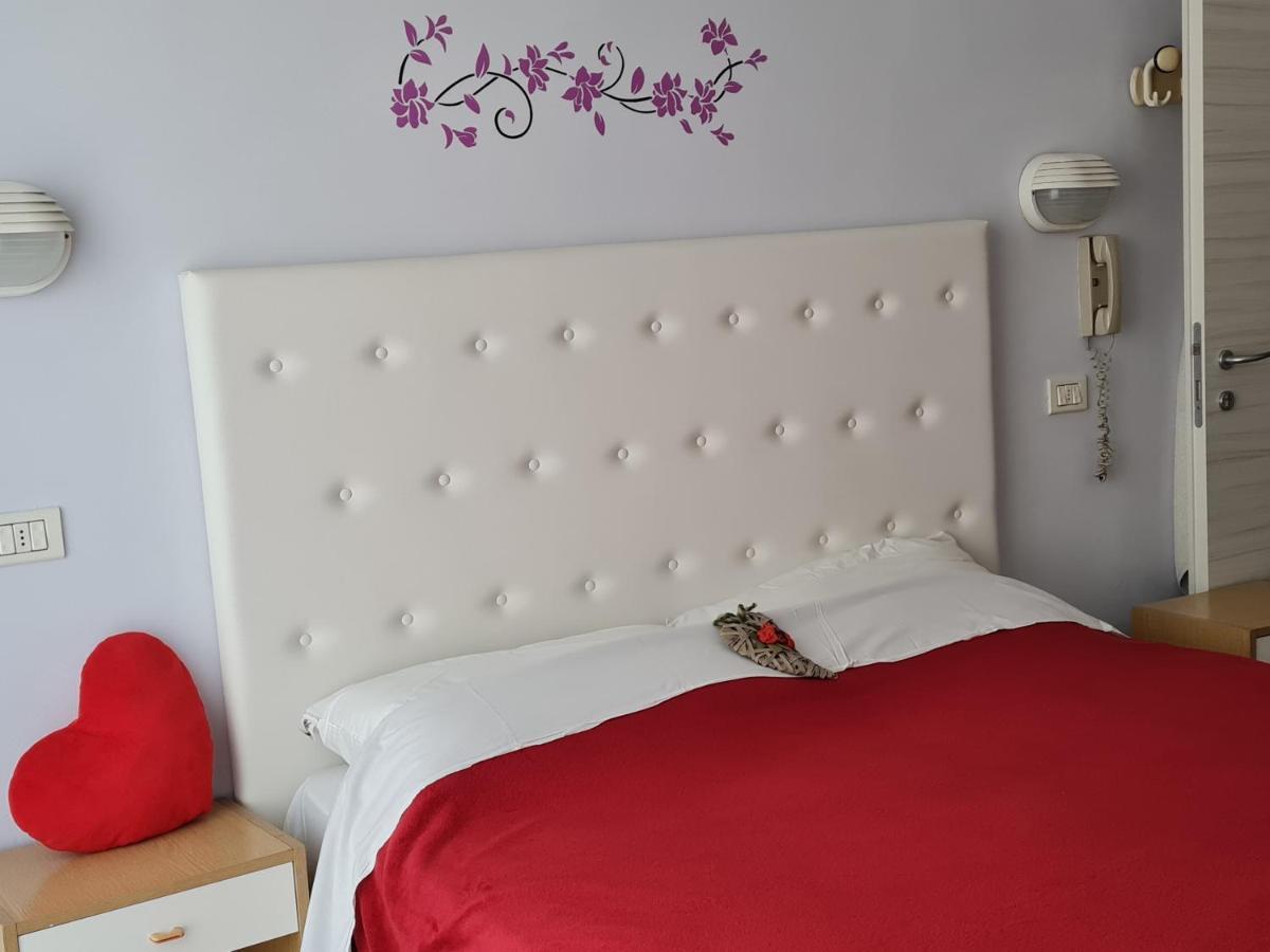 Hotel Marconi Miramare Rimini Zewnętrze zdjęcie